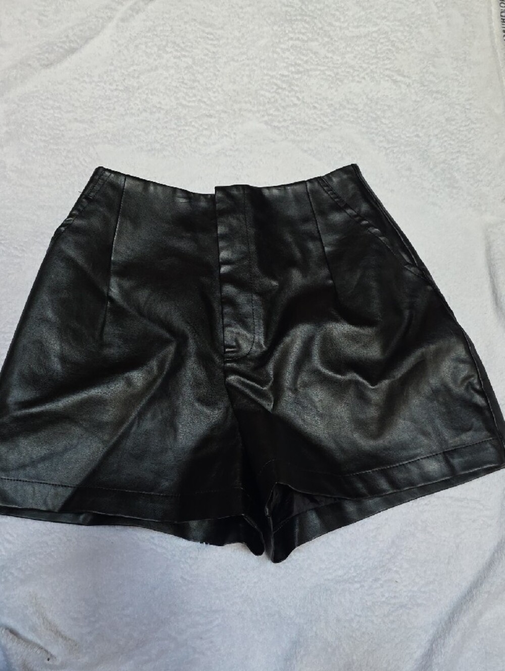 Black Faux Leather High-Waist Women’s Shorts-M